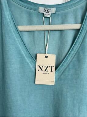 NWT Nic + Zoe "Coastal Teal" V-Neck Top | Small 🏛️💎